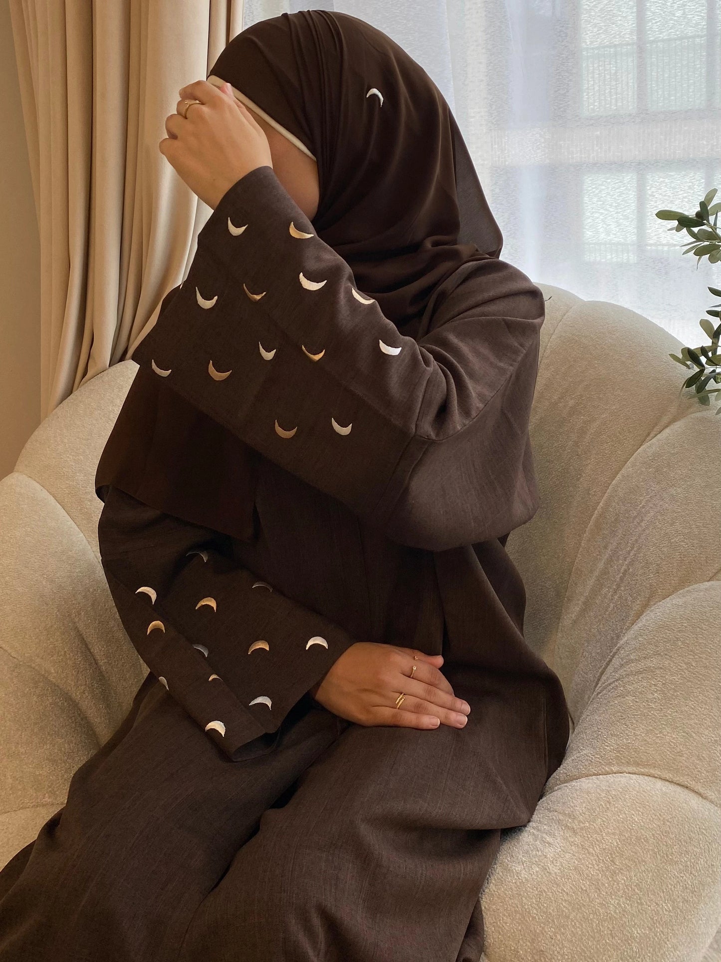 Qamar embroidery kimono with hijab